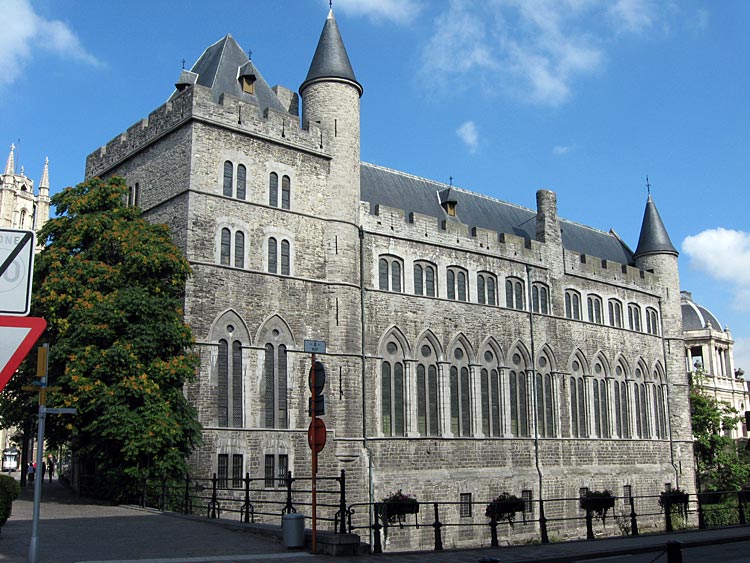 Castle of Gerard the Devil (Duivelssteen). Not in the same area as the building above (close to Saint Bavo Cathedral). 