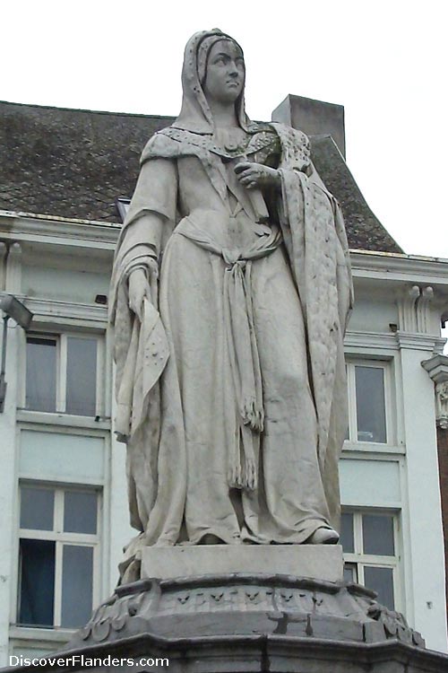 Statue of Margareta of Austria, on the Grote Markt of Mechelen, close to Saint Rumbold's Cathedral.